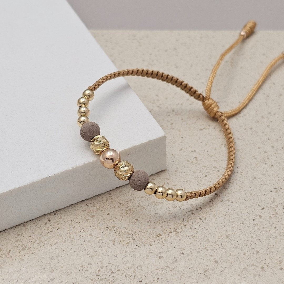 Pulsera Macramé Liso con Neopreno en oro laminado